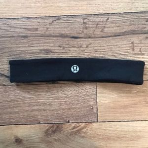Lululemon Fly Away Tamer Headband